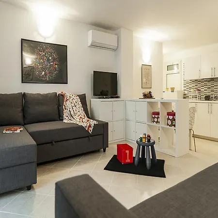 Cariddi Loft *
